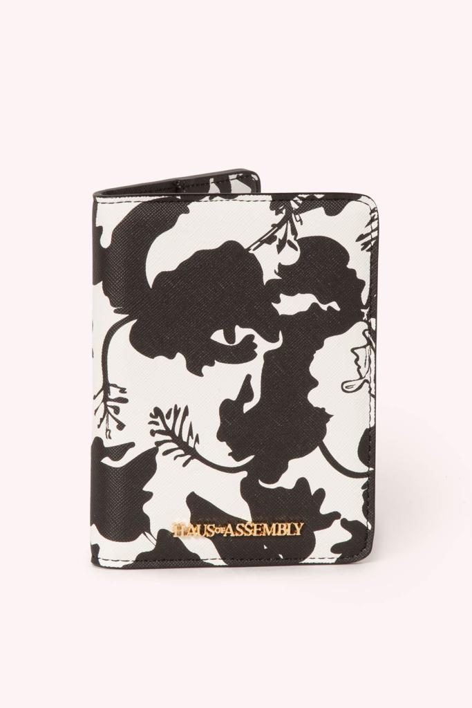 Passport Case – Haus of Jung