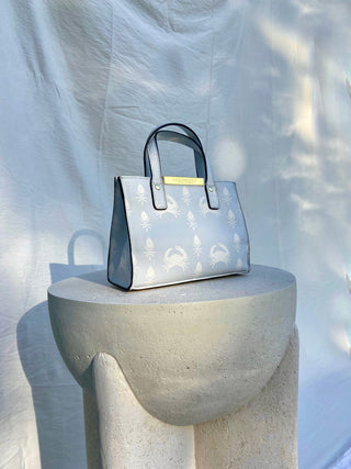 Ms. Minnie Tote Bag- Light Blue Crab - Hausofassembly